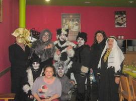 El Centro Social de Nueva se vistió de Carnaval