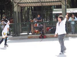 El asturiano Fernando Sierra promociona el hockey en Colombia