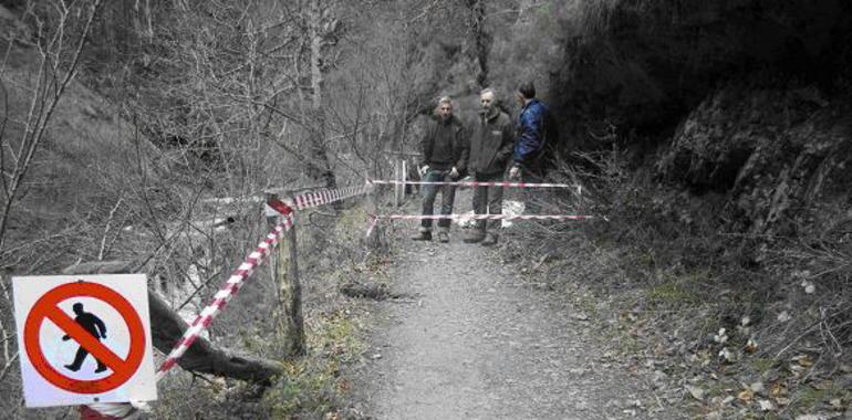 Un desprendimiento obliga a cerrar parte de la Ruta del Alba 