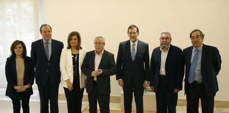 Rajoy presenta sus 100 medidas para impulsar el empleo joven