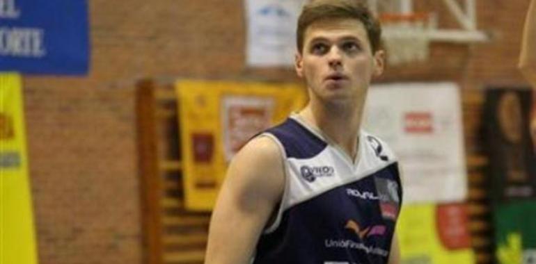 Will Hanley continuará en el Oviedo Baloncesto