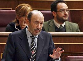 Rubalcaba a Rajoy: “O rectifica su política económica y su reforma laboral o no se creará un solo empleo” 
