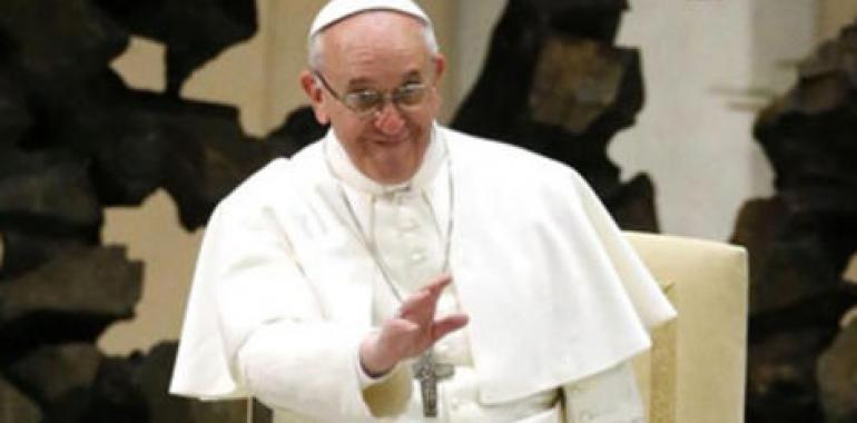 El Papa confirma provisionalmente a los jefes y miembros de la Curia Romana