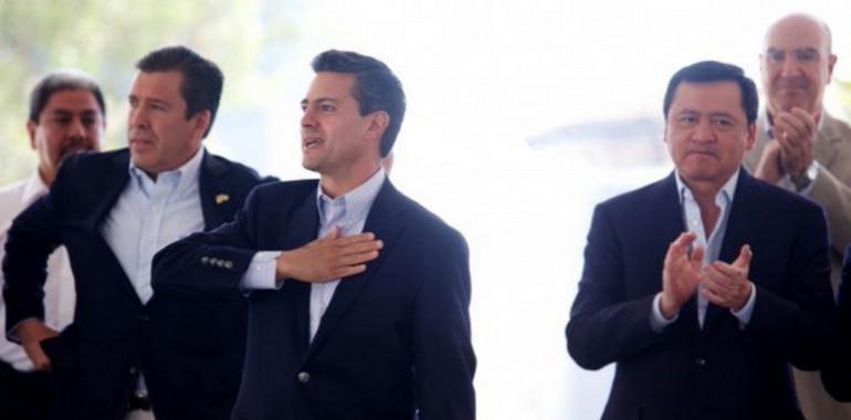 PEMEX "no se vende ni se privatiza", pero se transforma