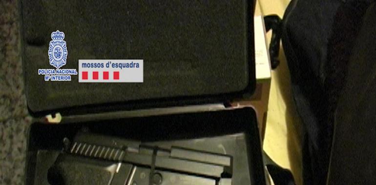 Cae un grupo criminal por anunciar pisos por internet y asaltar a quienes respondían al anuncio