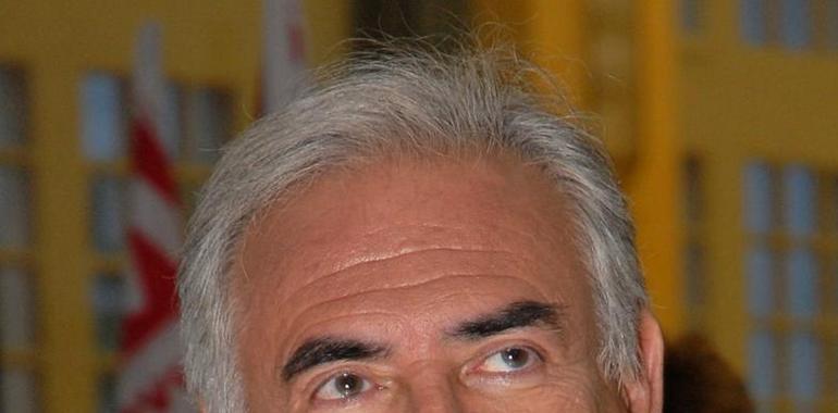 El caso Strauss-Kahn, que hoy puede quedar en libertad, apesta a montaje político 