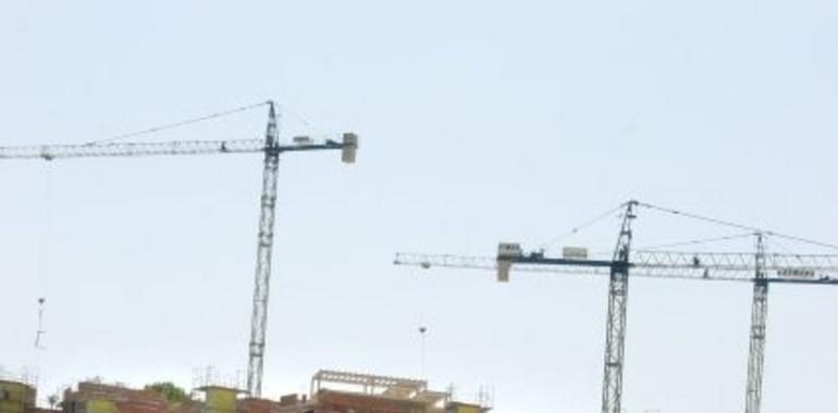 De Cospedal demanda a Greenpeace por un informe sobre la reforma de la Ley de Costas
