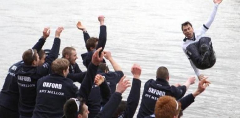 Oxford gana a Cambrigde en la regata del Tamesis