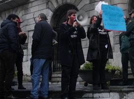 \Por la Democracia En Cuideiru\ denuncia por escrito en el Ayuntamiento su expulsión del Pleno