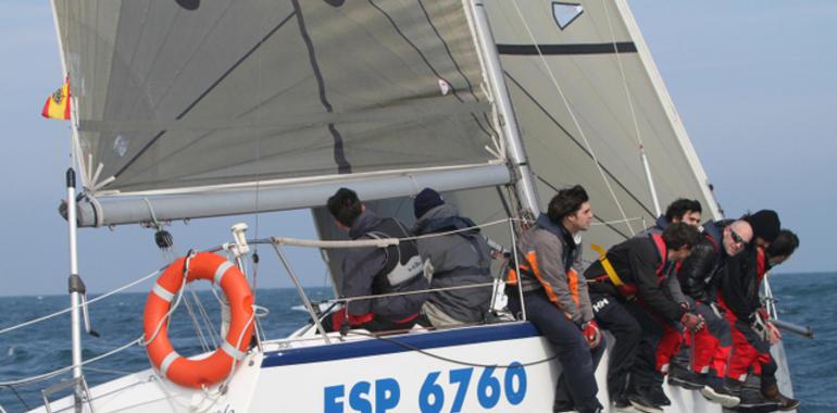 El Tamborilero y el Pría, ganadores en la regata Trofeo de Primavera en San Lorenzo