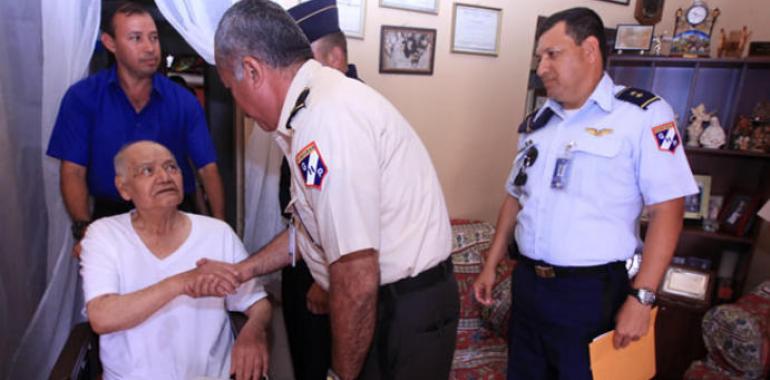 Honduras: Guardia Honor se solidariza con entrenador Popo Godoy 