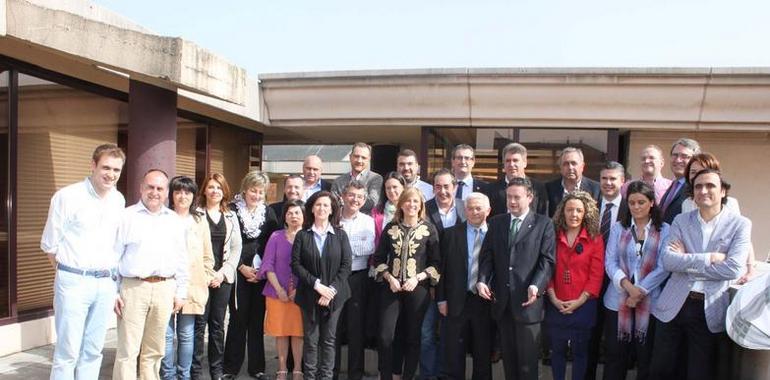 Pérez-Espinosa celebra la primera reunión de trabajo con los integrantes de la lista autonómica 