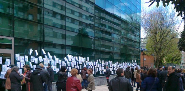 La Asamblea de Trabajadores Públicos denuncia a los 45 diputados ante la Agencia Tributaria