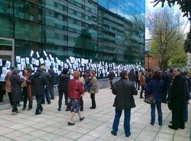 La Asamblea de Trabajadores Públicos denuncia a los 45 diputados ante la Agencia Tributaria