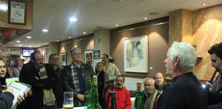 Luis Calvo, Eduardo Martinez, El Barberu, Jose Ramon Sierra y Francisco Martin hoy jueves en Gascona