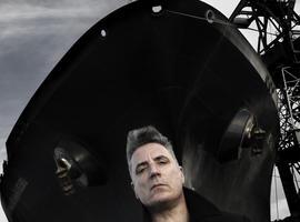 Loquillo presenta en el Centro Niemeyer su último trabajo discográfico, “La nave de los locos”