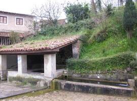 El Taller de Empleo “Sierra del Cuera” comienza la reparación del lavadero de Purón