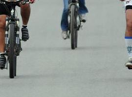 El Día Mundial de la Bicicleta invita a pedalear por Asturies