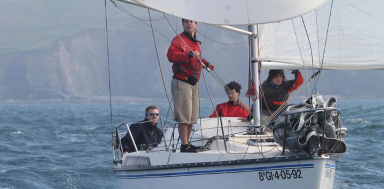 Espumeru y Tamborilero siguen aproando el Trofeo de Primavera