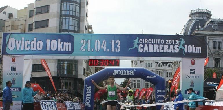 Carlos Alonso y Elena Espeso vencen en los 10 Km de Oviedo