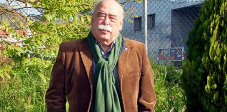 Claudio Menéndez de la Riera deja el Areces tras 40 años de dedicación