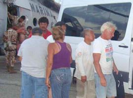 Cotinúa la búsqueda de desaparecidos en el naufragio del Erick, en Isla de San Luis, Baja California