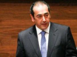 El PP afirma que Francisco González mantiene \"secuestrado\" al Parlamento 