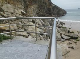 El Ministerio invertirá más de 150.000 euros en la protección de la playa El Sablón de Llanes