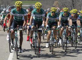 Fan Zone Caja Rural de Asturias y Seguros RGA en la Vuelta Ciclista a Asturias