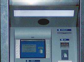 Ovetense devuelve un sobre con dinero que había encontrado tirado en la calle