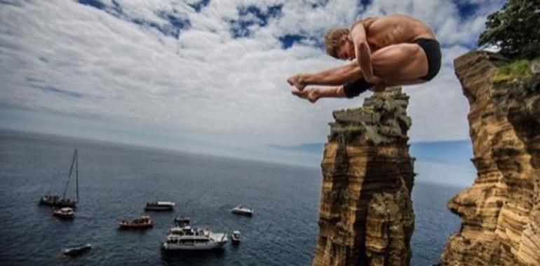 Comienza el Campeonato Mundial Red Bull Cliff Diving en La Rochelle