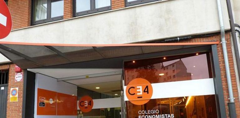 Entrega de medallas en el Colegio de Economistas