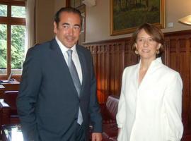 El presidente de la Junta General recibe a la directora de la Fundación Príncipe de Asturias