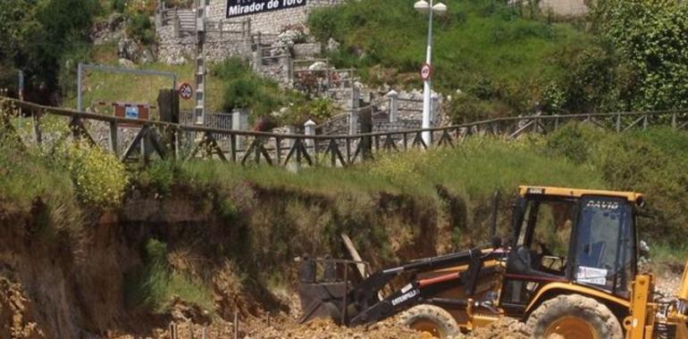 Comienzan las obras de consolidación del talud de la playa de Toró