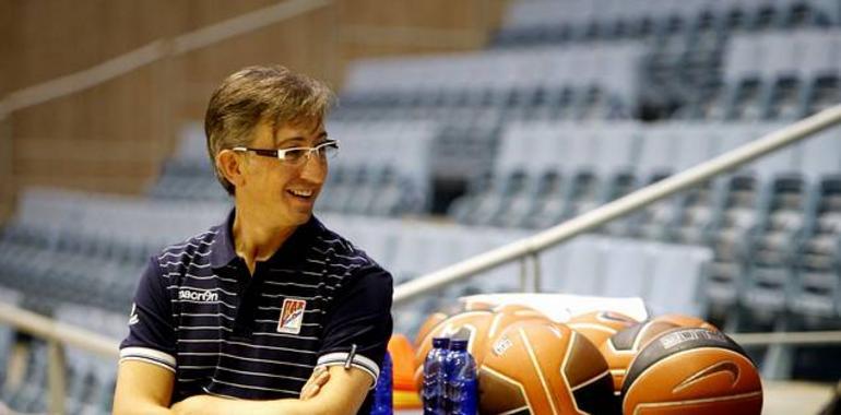 Clinic de baloncesto a cargo de Moncho Fernández y Luis Casimiro Palomo