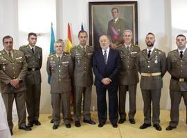 Imposición de condecoraciones en la Delegación del Gobierno de Asturias
