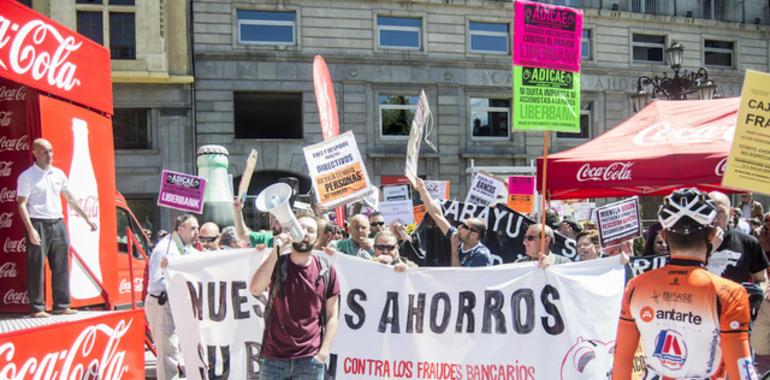 Afectados por preferentes de CajAstur piden a la Fiscalía Superior de Asturias que investige