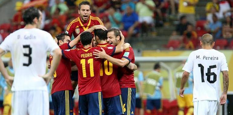 España se exhibe ante Uruguay