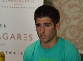 El Avilés presenta a Álex Arias como su primer refuerzo