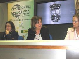 Exhibición de perros guía, teatro y música interpretada por personas ciegas 