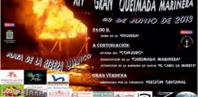 La Hoguera de San Juan de Luanco, a tiro de flecha