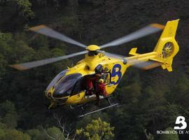 Rescatados una mujer herida en Piloña y un menor con traumatismo craneoencefálico en Poncebos