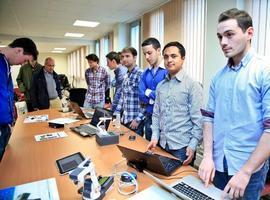 Los androides del presente se diseñan en Asturias