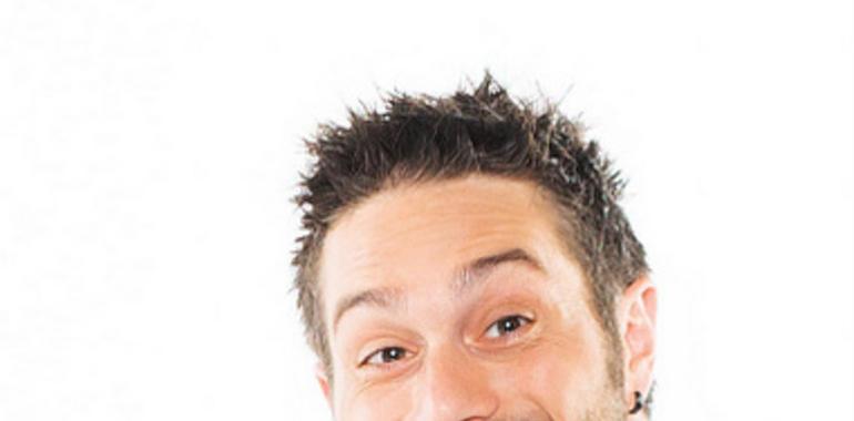 El actor y cómico Dani Martínez presenta en el Teatro de la Laboral su nuevo espectáculo