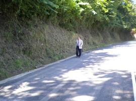 Concluye la obra de mejora de la carretera de Santianes