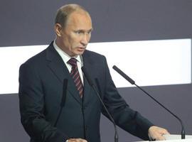 Putin: “Snowden es un hombre libre y cuanto antes elija a dónde quiere ir, mejor” 