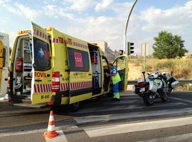 Cinco heridos, uno muy grave, en un choque frontal en la M-121
