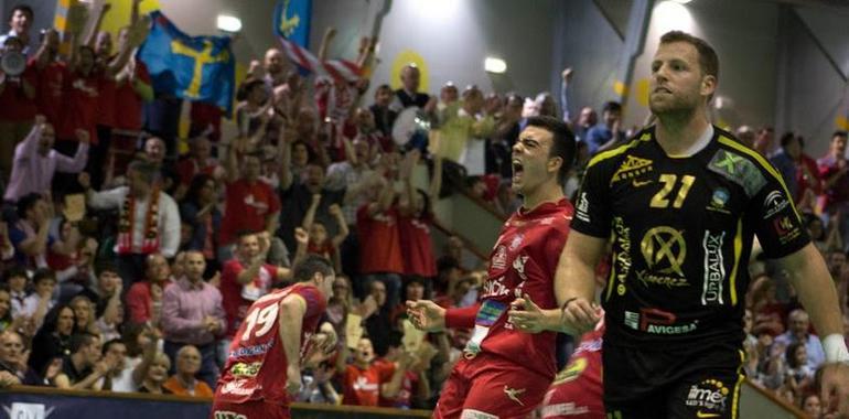 Maxi Cancio, Pablo Fernández y Juanjo Ruesga, continuarán en el Gijón Jovellanos