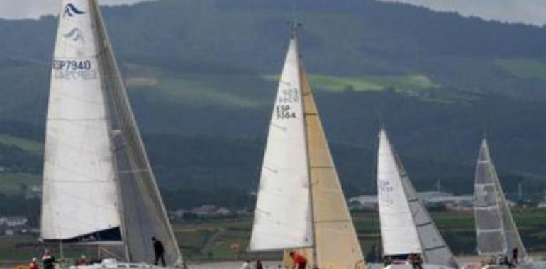 La Vuelta a Asturias de vela reduce su recorrido