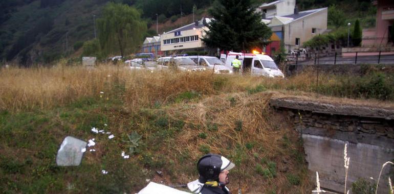 Tres heridos en accidente de tráfico en Tebongo, en Cangas del Narcea